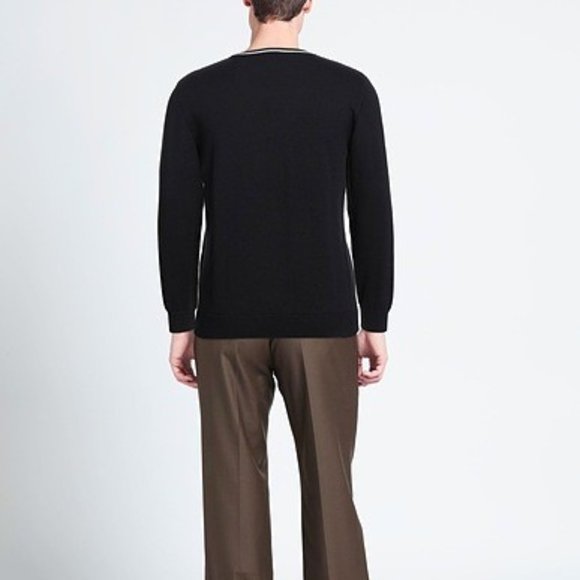 NEW Guess Sweater - Picture 3 of 9